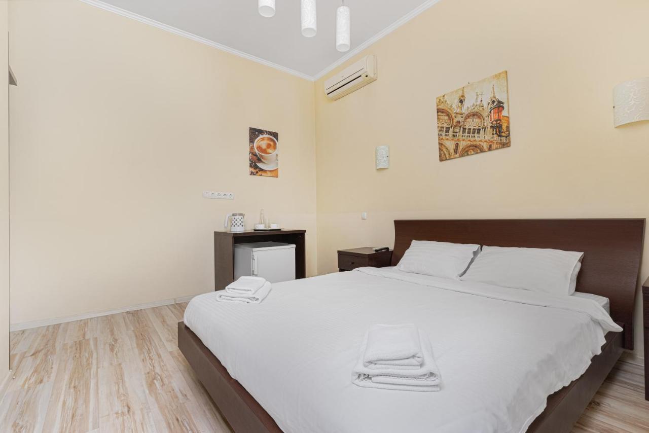 Aparthotel Leonrooms Одеса Екстериор снимка
