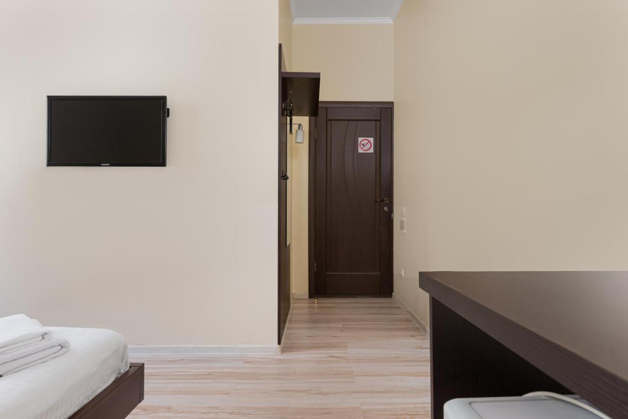Aparthotel Leonrooms Одеса Екстериор снимка